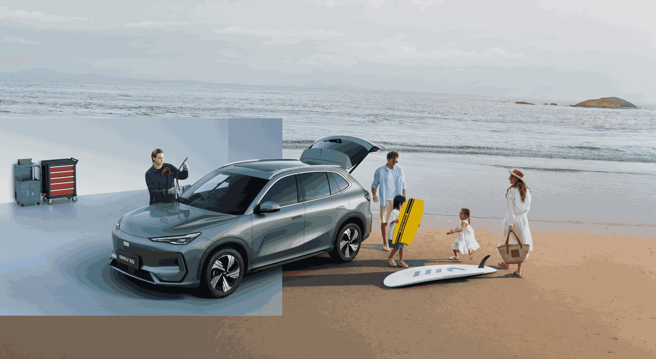 Samochód GEELY E5 zarówno w serwisie jak i na plaży